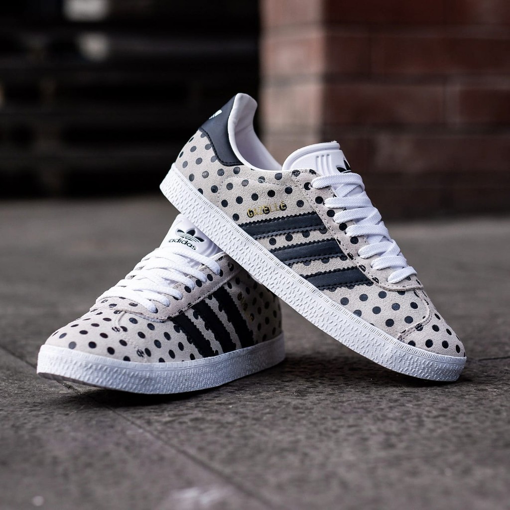 gazelle grey and black