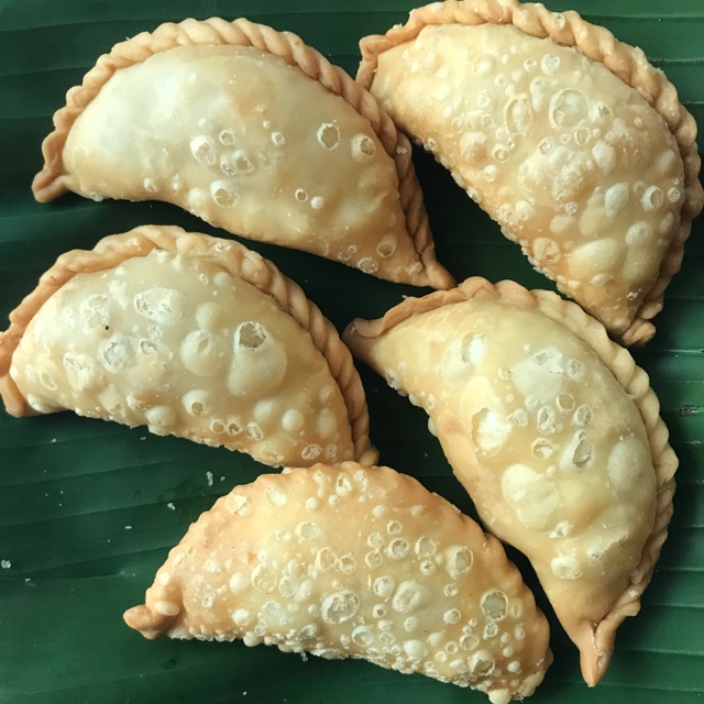 

Pastel Ayam Telor