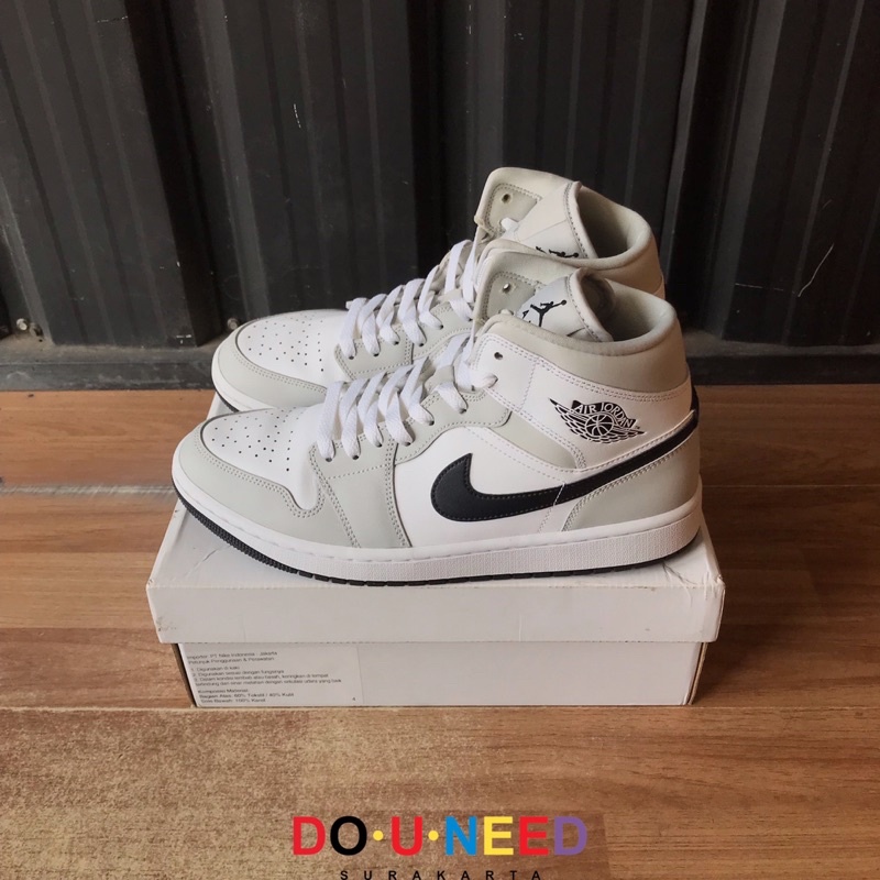 Nike Air Jordan 1 Mid Light Smoke Grey FOG Black White