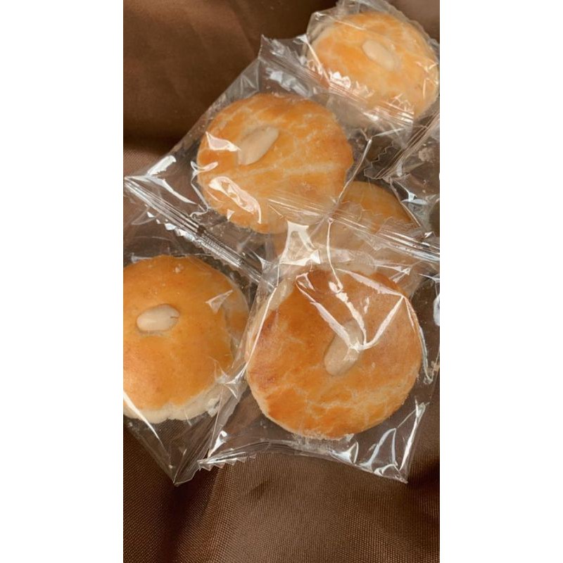 

Pie Kacang Isi 25 pcs