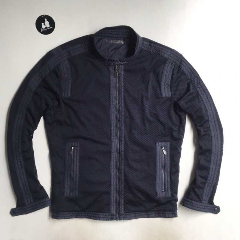 jaket kswis bolak balik