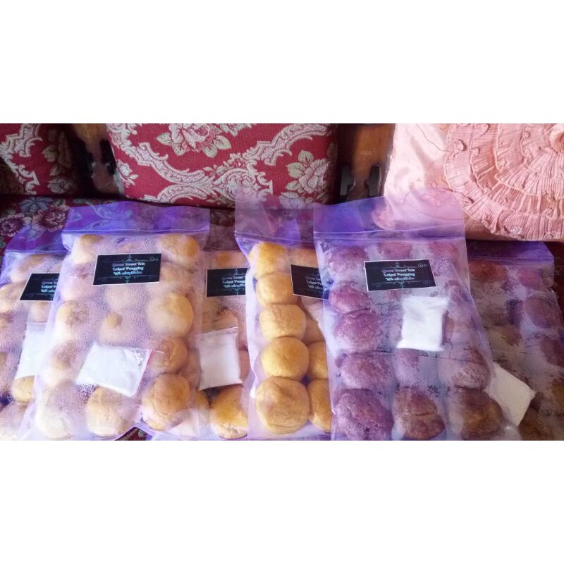 

Donat Frozen mini (telo madu/ ungu) plain isi 15pcs