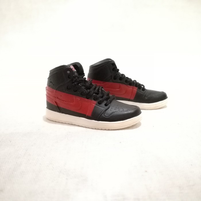 AIR JORDAN 1 AJ1 DEFIANT COUTURE 3D SNEAKERS KEYCHAIN MINIATUR