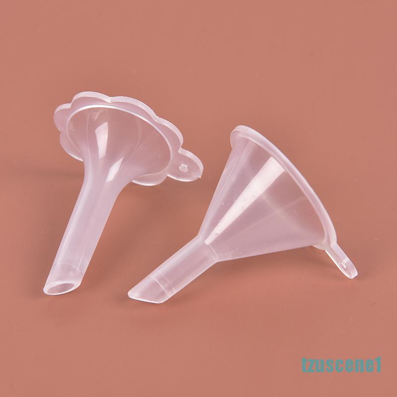 ❤adornmentno1❤ 2pcs Small Plastic For Perfume Diffuser Bottle Mini Liquid Oil Funnels Lab