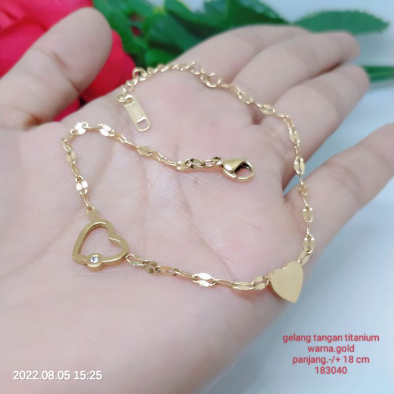 Gelang Titanium Premium Perhiasan Lapis Emas 18,24 Karat