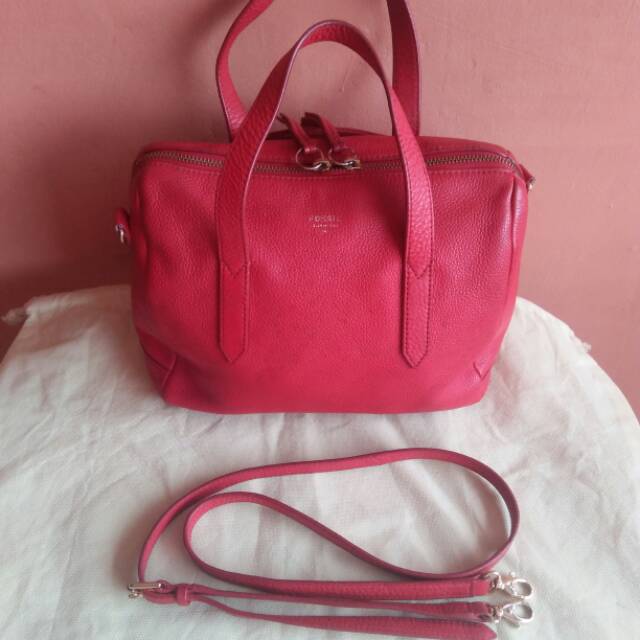 Preloved tas kulit warna merah cabe