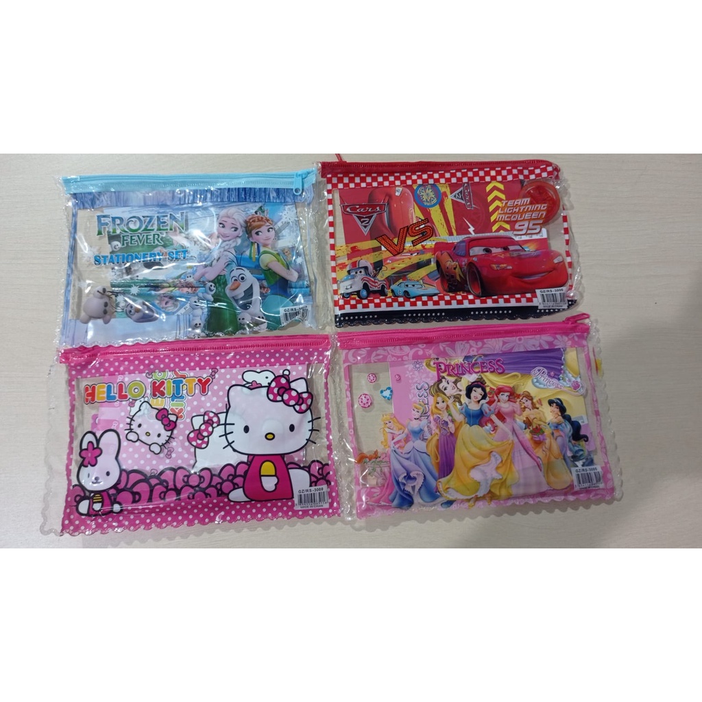 

Tempat Pensil Plastik Study Set kode RS-3000