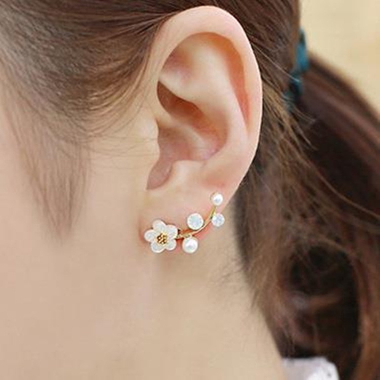 Anting wanita model silver gold korea terbaru bentuk bunga cantik imut lucu terlihat dewasa