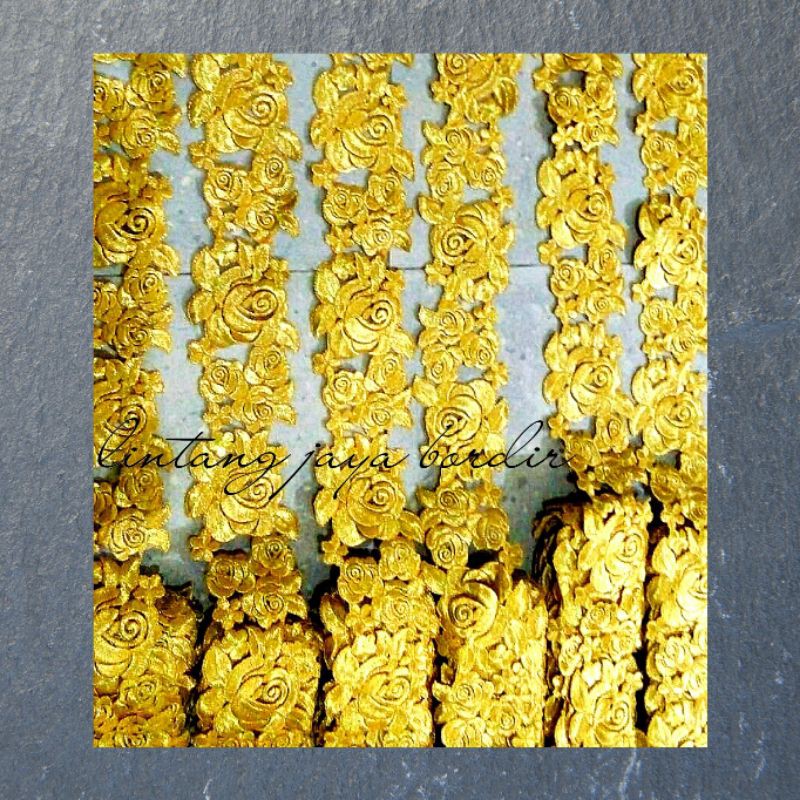 Renda bordir meteran bunga mawar