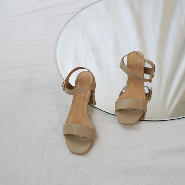 josie heels in taupe