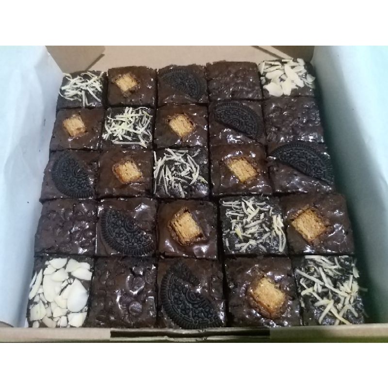 

Premium Fudgy brownies/brownies sekat