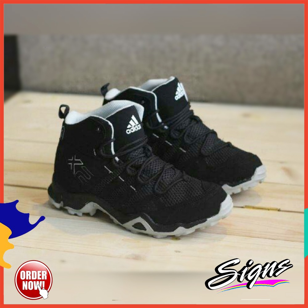 HOT PROMO / SEPATU ADIDAS PRIA COWOK LAKI SPORT OLAHRAGA JOGGING LARI RUNNING UKURAN 39 40 41 42 43.