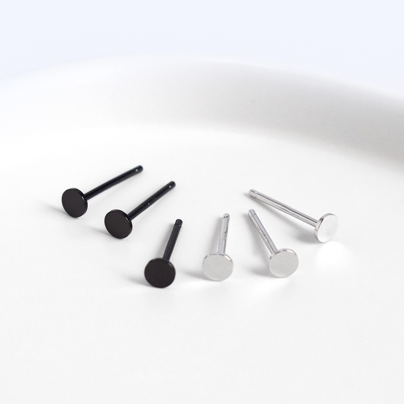 1 Pasang Anting Stud Mini Bentuk Bulat Warna Hitam Bahan S925 Silver Anti Alergi Untuk Unisex