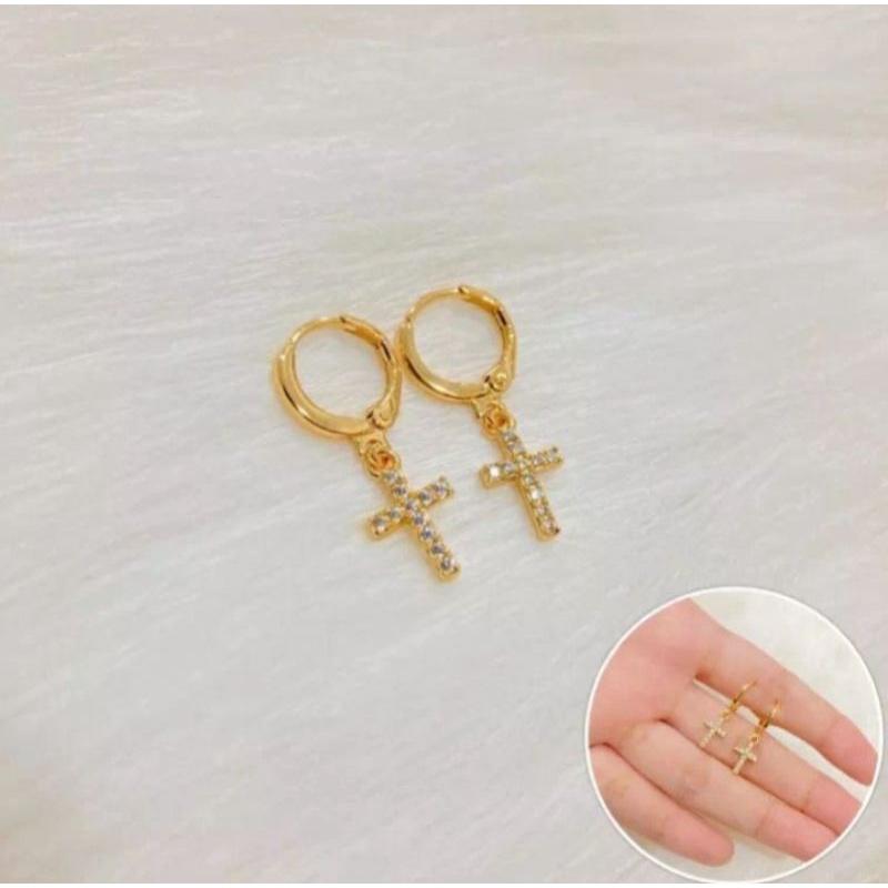 Anting titanium motif jepit salib fashion wanita anak remaja modern terbaru termurah anti luntur dan gatal