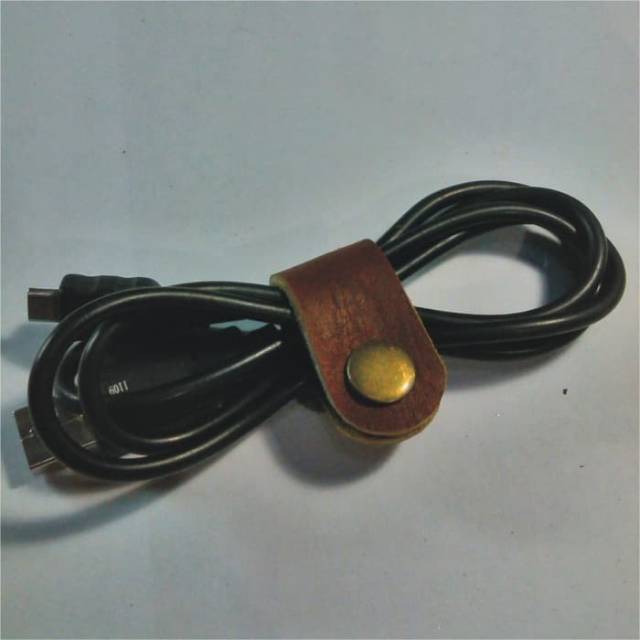 Klip kabel kulit asli /learher cable clips /leather cable organizer