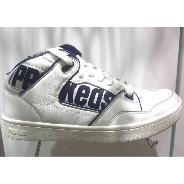 sepatu pro keds