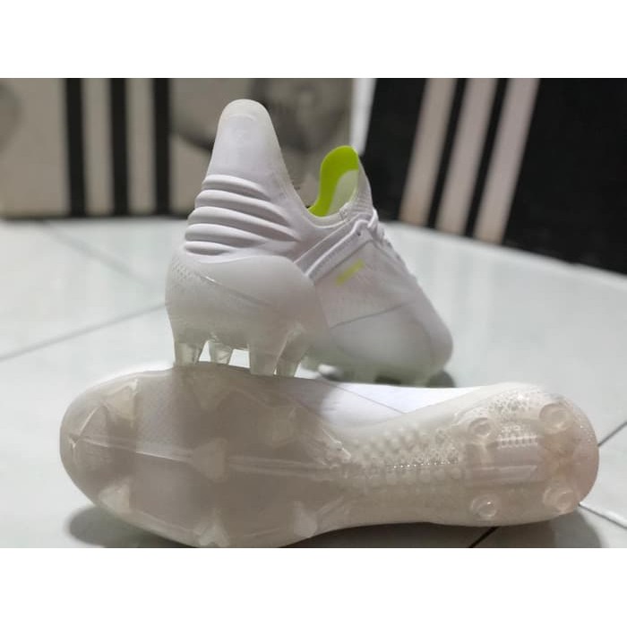 Soccer Adidas X18.1 FG - White Volt