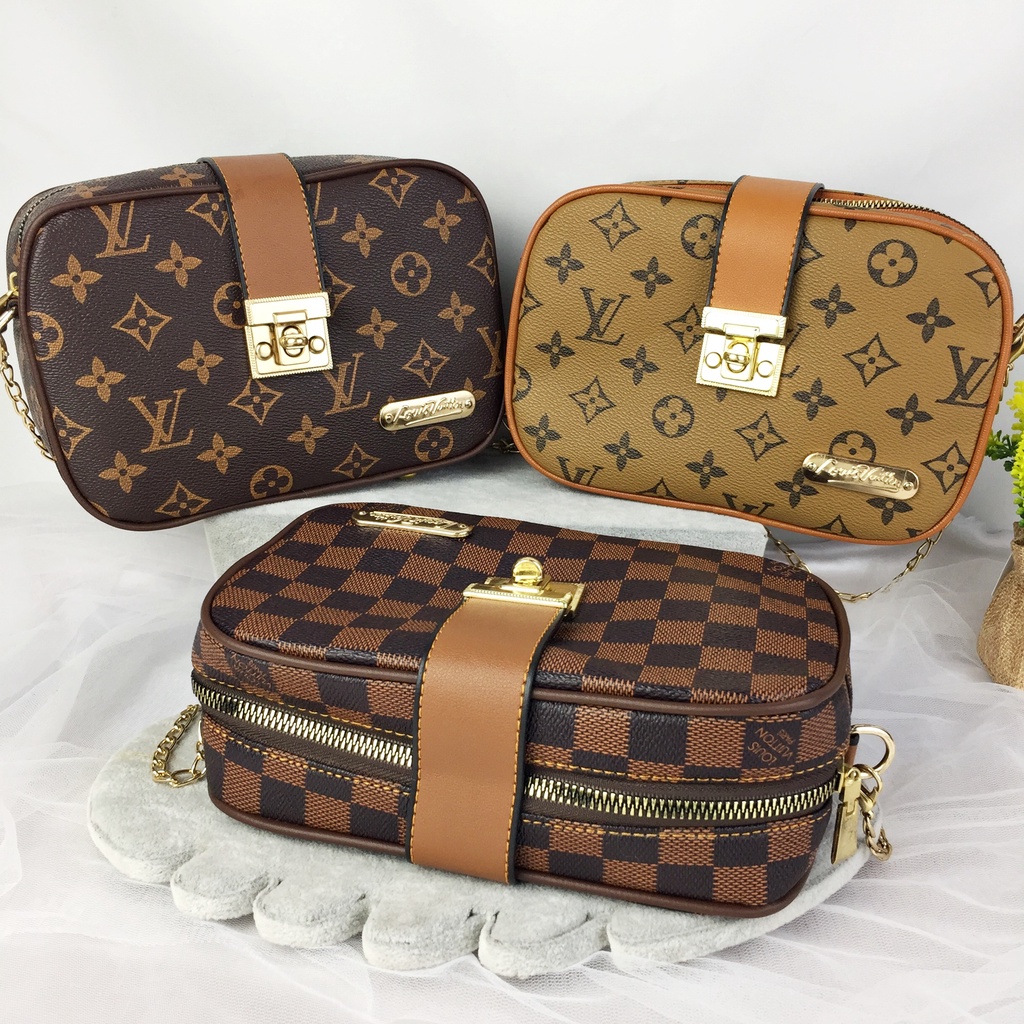 Tas Selempang Wanita Elegan Premium Hardware Kotak Emas Terbaru KT028