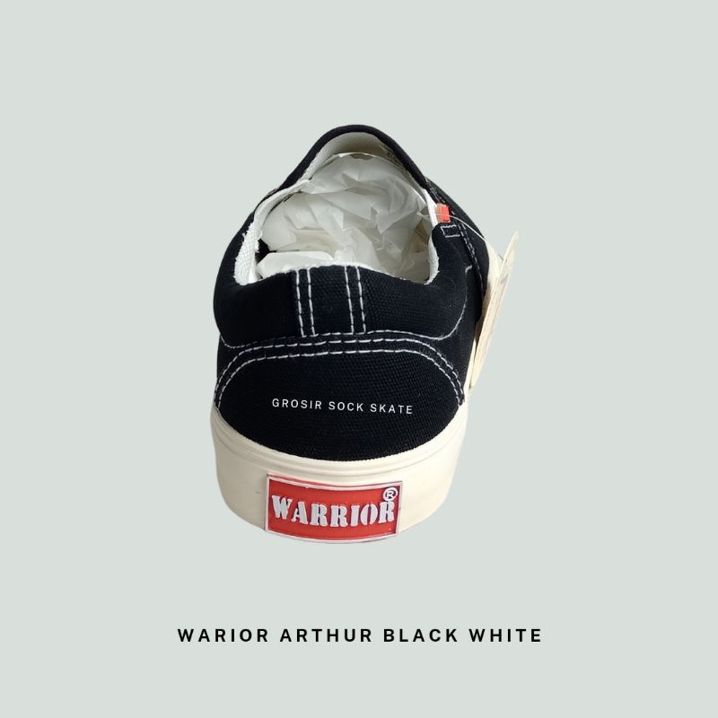 slip on warrior arthur black white original