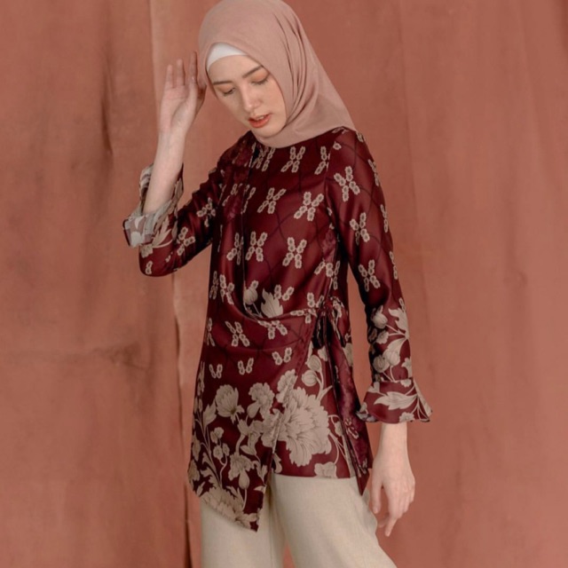 Sumbawa blouse size xs by wearing klamby