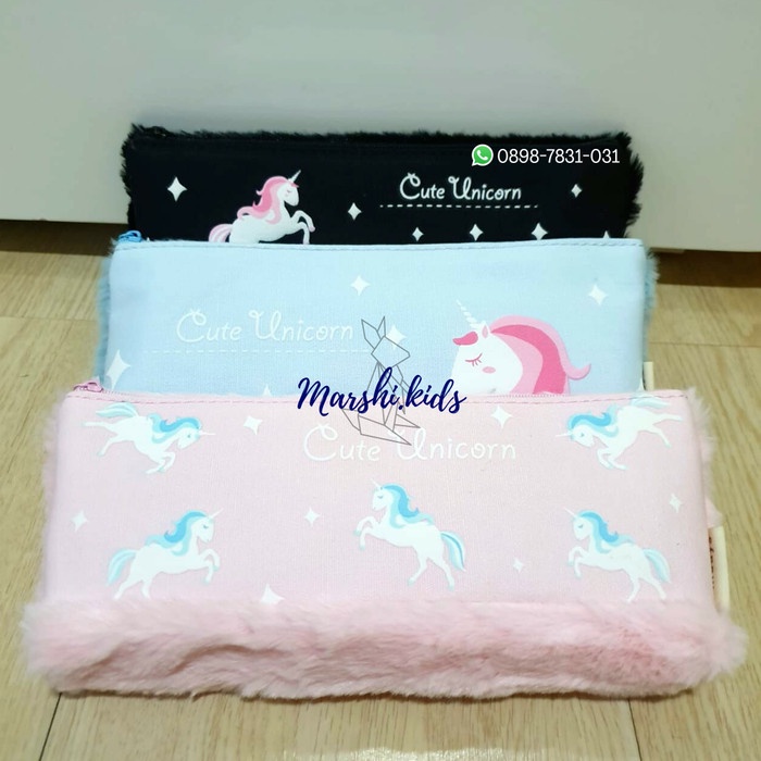 

Limited Kotak Tempat Pensil Unicorn Hologram Bulu Bludru Gliter Sekolah Pensil Diskon