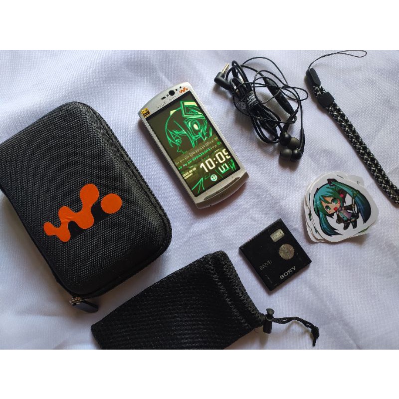 Sony Ericsson Xperia Neo V Feat Hatsune Miku Mod (32gb)