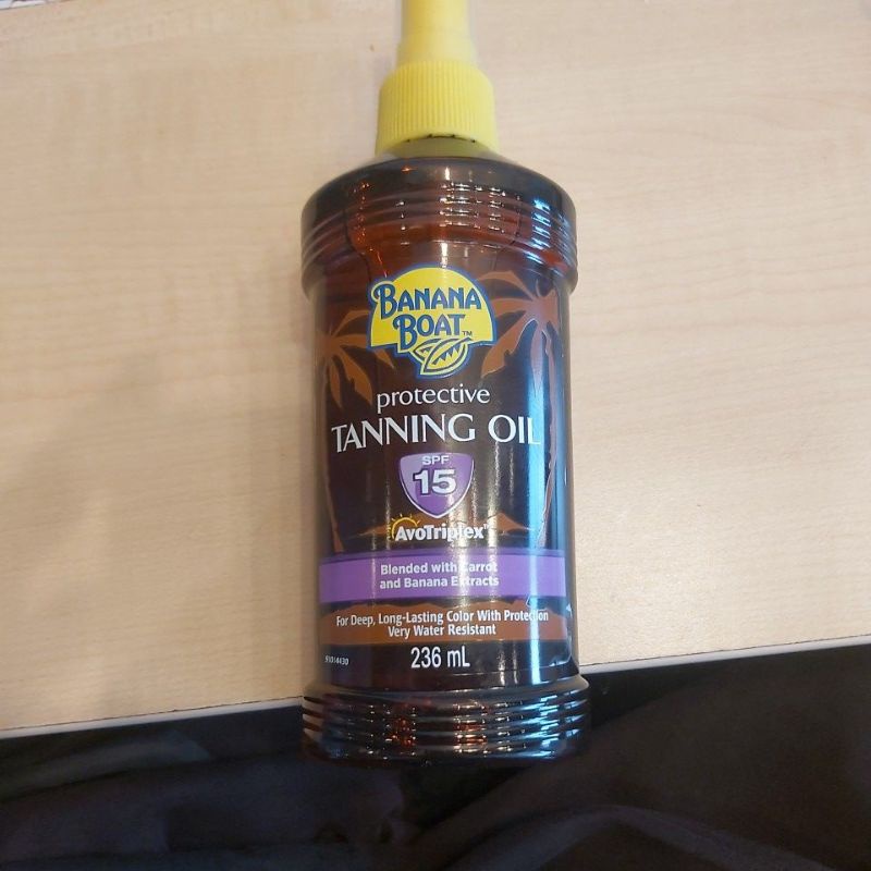 banana boat protective tanning oil