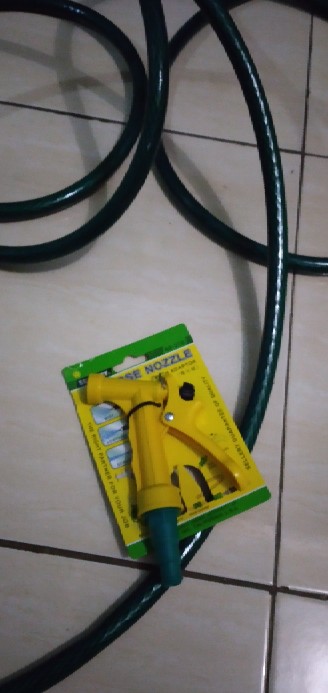 Hose Nozzle Water Gun Spray Alat Semprot Semprotan Air Selang Sel60270