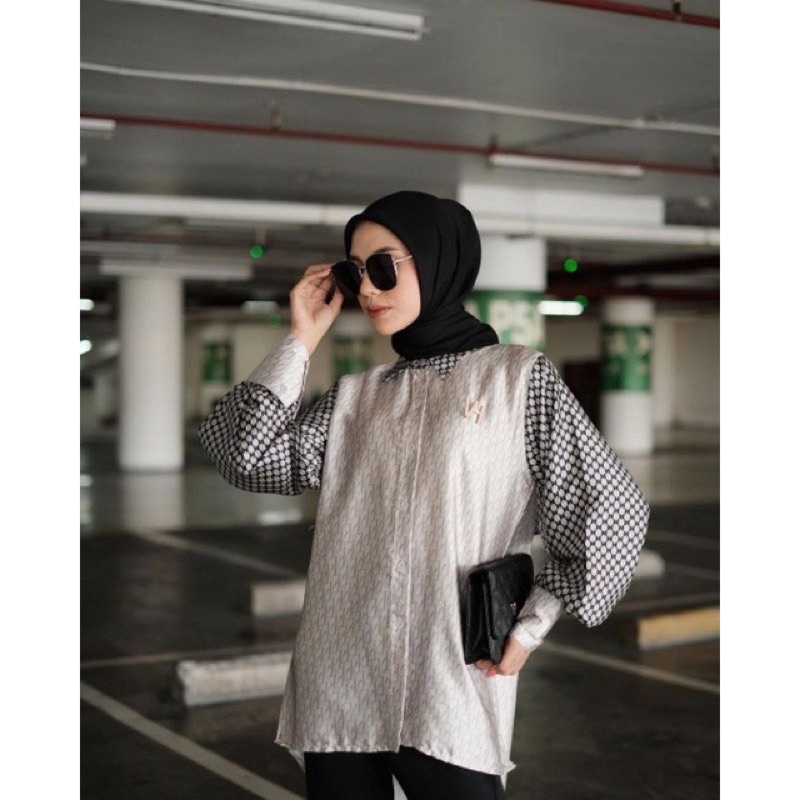 Monogram Shirt Vanilla Hijab