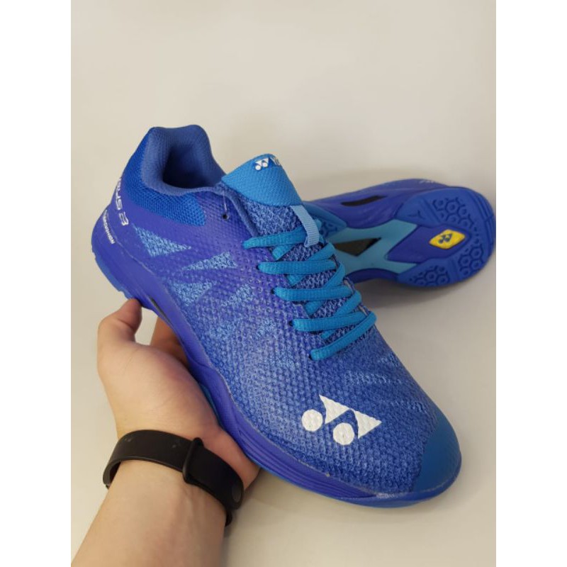 YONEX AERUS 3