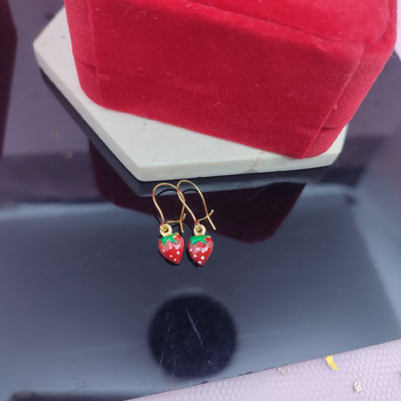 Anting Anak Bentuk strawberry