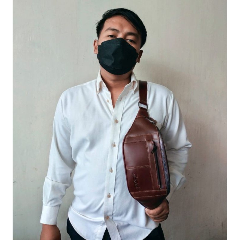 Tas Selempang Kulit Pria Classic full kulit sapi asli