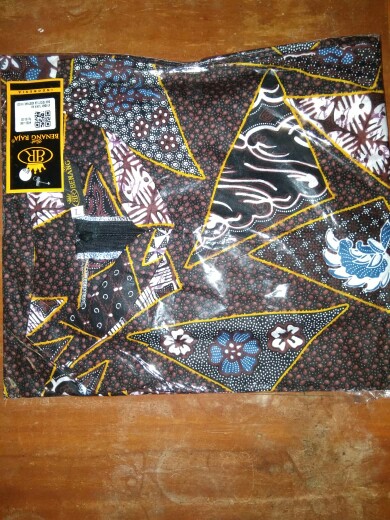 Benang Raja Tunik Batik Wanita Lengan Panjang