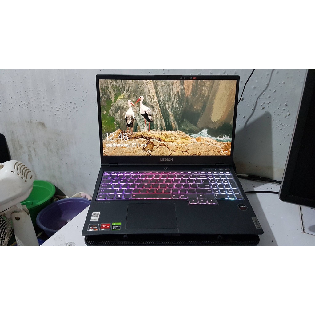 Lenovo Legion 5 Ryzen 7 4800H Ram 16GB 8X2 GTX1650ti 4GB