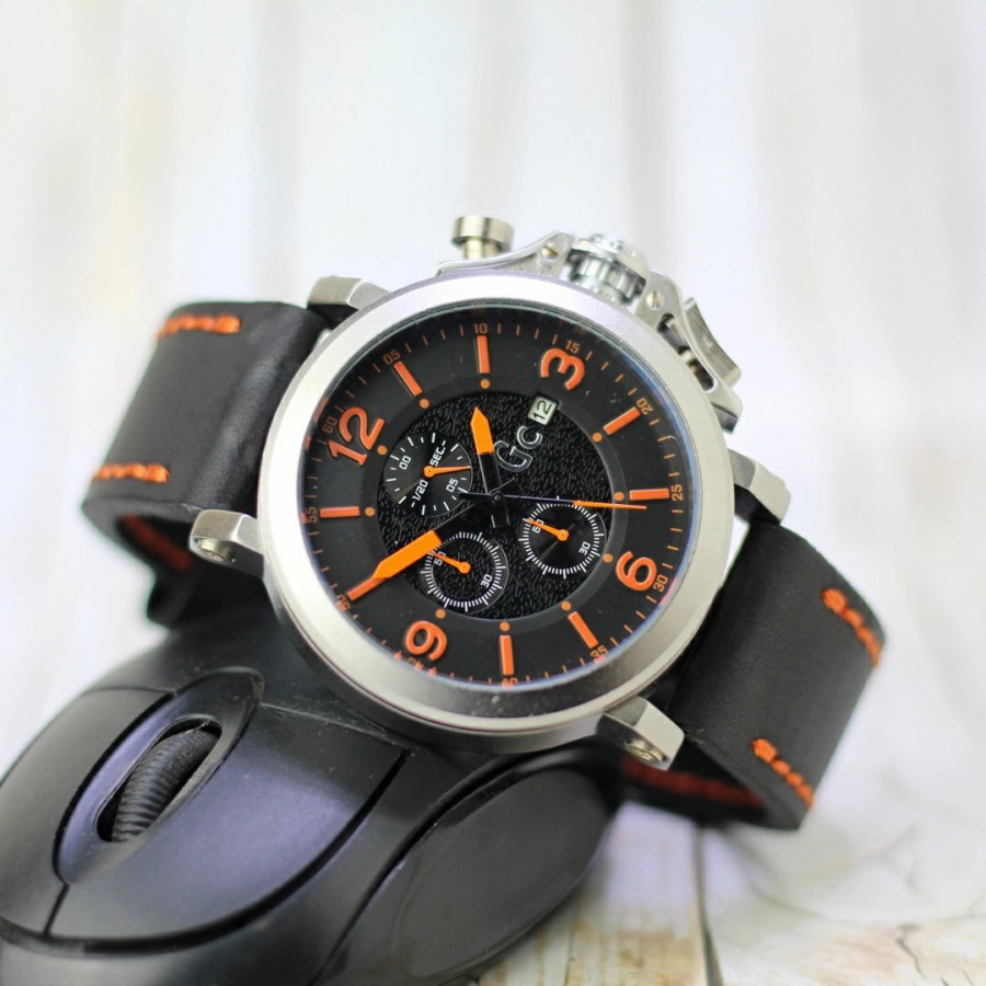 Jam Tangan Pria GC Chronograph Tali Kulit