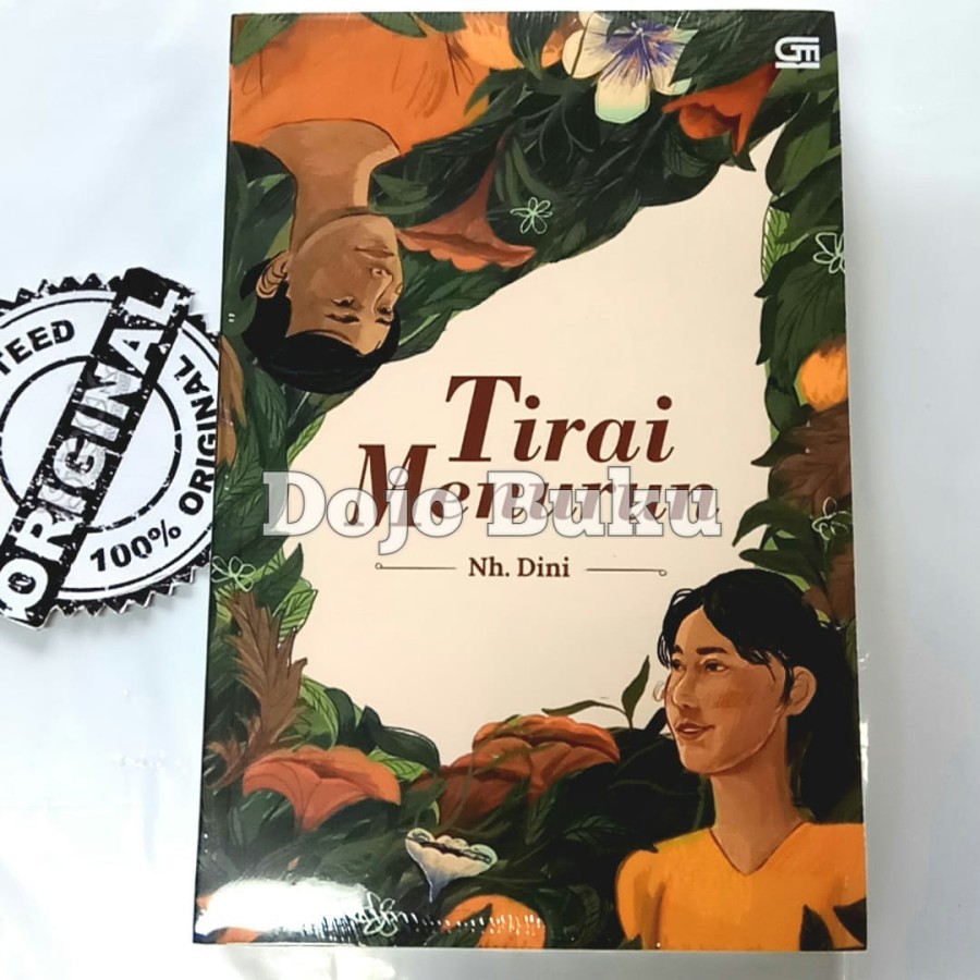 Tirai Menurun by Nurhayati Srihardini, Nh.Dini