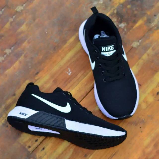  Sepatu  nike  zoom pria Shopee Indonesia