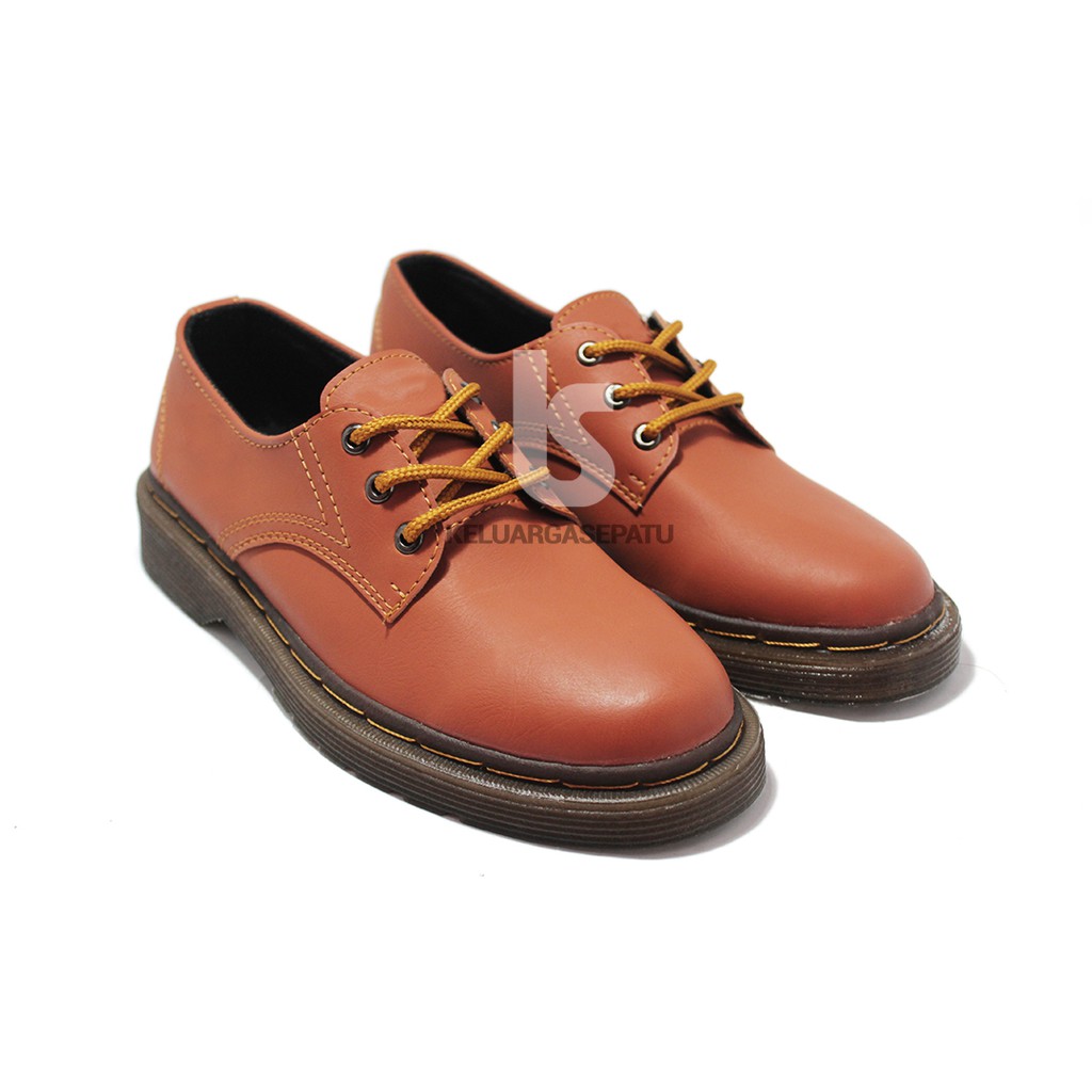 PROMO SEPATU kulit sepatu kulit sepatu kerja dokmart maroon sepatu docmart pria