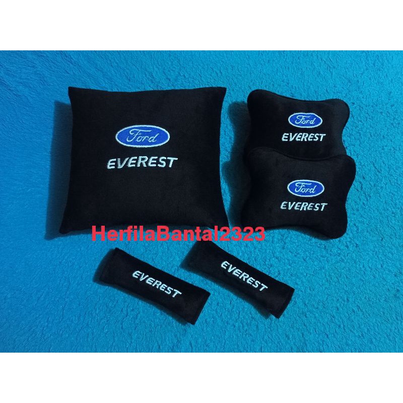 Bantal mobil Ford Everest aksesoris interior mobil Ford Everest & fiesta