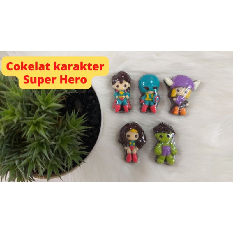 

Cokelat karakter super hero