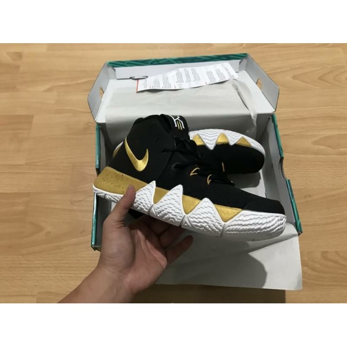 PROMO SEPATU BASKET  SEPATU BASKET NIKE KYRIE 4 BLACK GOLD  DISKON
