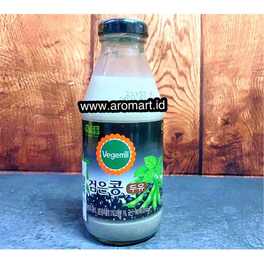 

Vegemil Black Bean (Minuman Sari Kedelai) - 190 ml