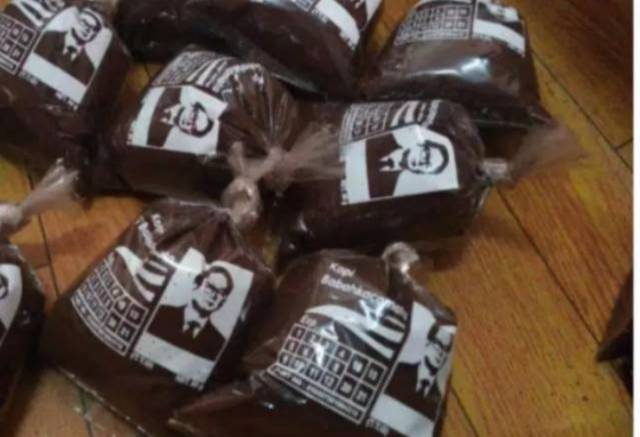 

Piscoklegit_ Kopi Bubuk 250 Gr Babah Kacamata