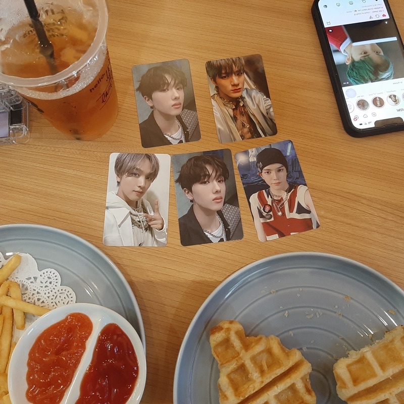 ready stock nct jewel universe pc haechan jisung photocard murah