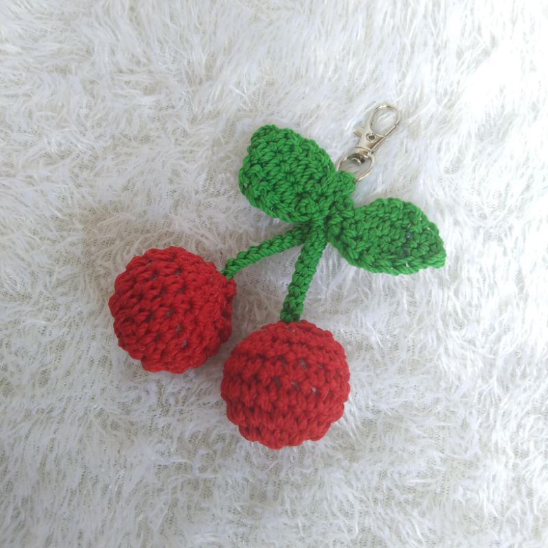 GANTUNGAN RAJUT / GANTUNGAN BUAH CERRY / BAG CHARM RAJUT