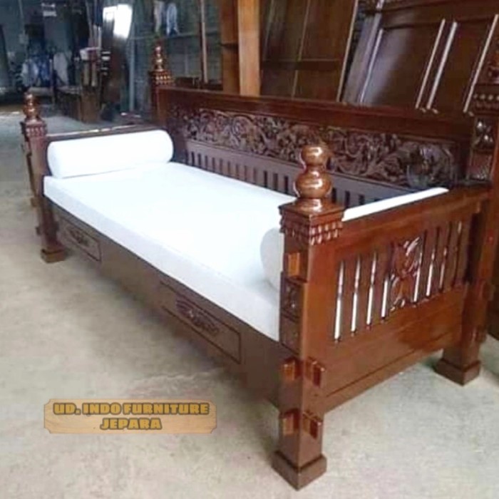 Daybed bale bale kursi tamu panjang kayu jati + busa + bantal