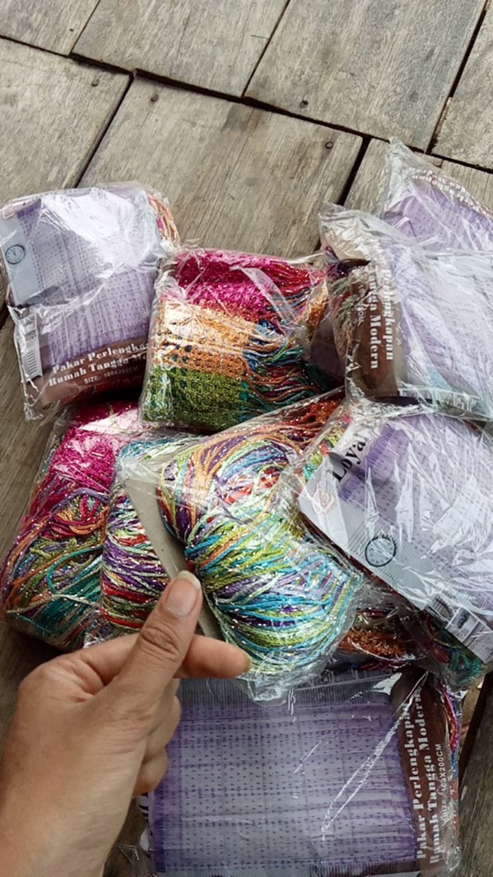 Tirai Benang Gliter Rainbow Murah