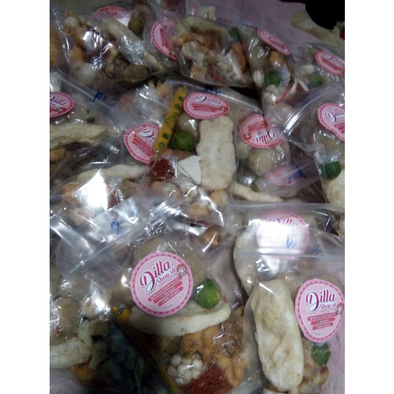 

Baso Aci Isi Ayam Pedas Sensai segar dan gurih nya WAJIB COBA !!! Min Order 3 Pcs