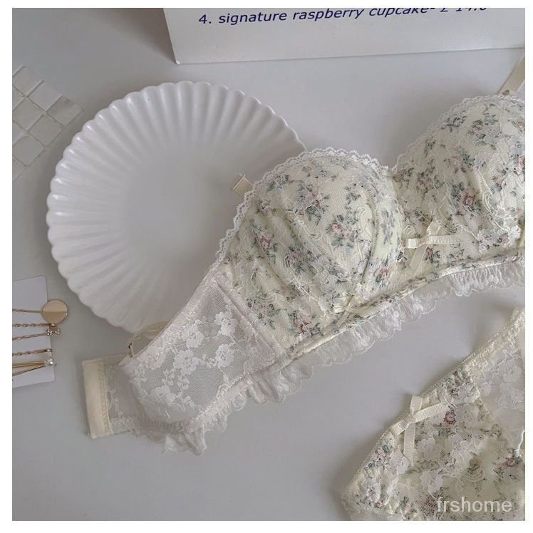 Pakaian dalam wanita Jepang manis payudara kecil berkumpul khusus tidak ada cincin baja untuk meneri