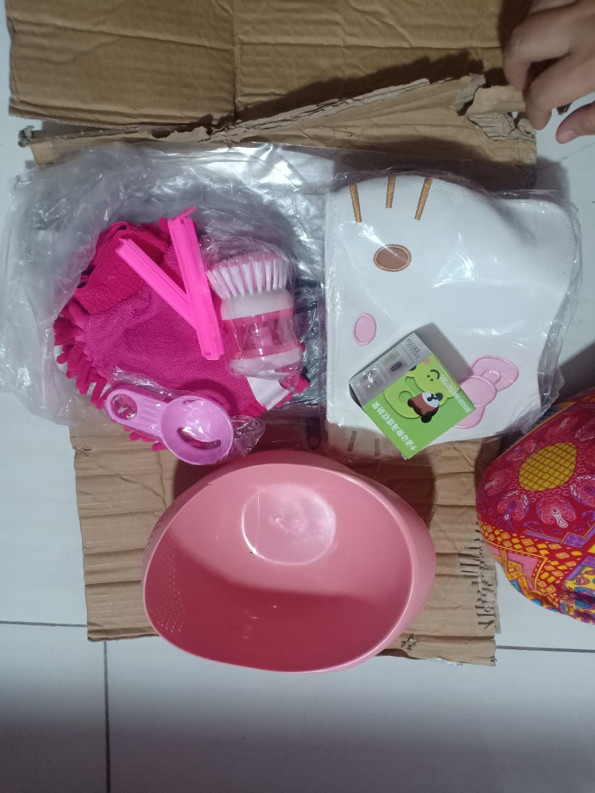 Gantungan Spon Spons Kartun + Pengait / Vacuum Kitchen Sponge Holder - X375